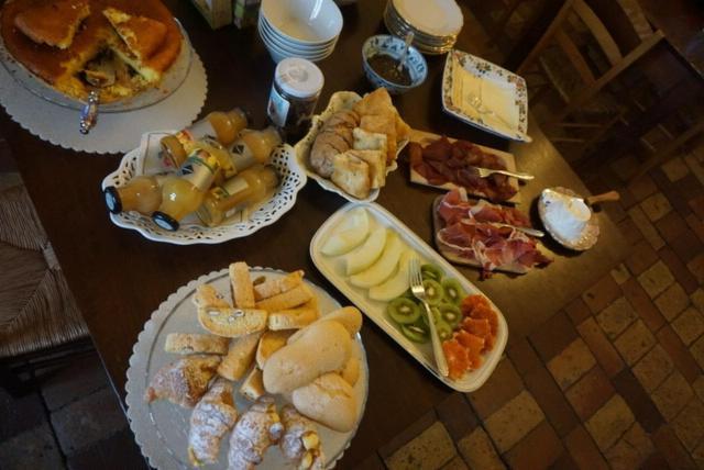 Palazzo De Fabritiis Bed & Breakfast Rosciano  Ngoại thất bức ảnh