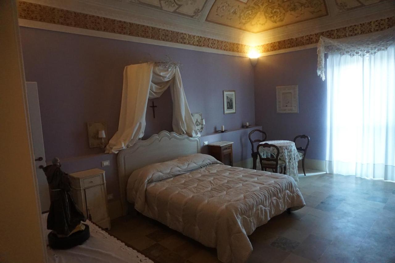 Palazzo De Fabritiis Bed & Breakfast Rosciano  Ngoại thất bức ảnh